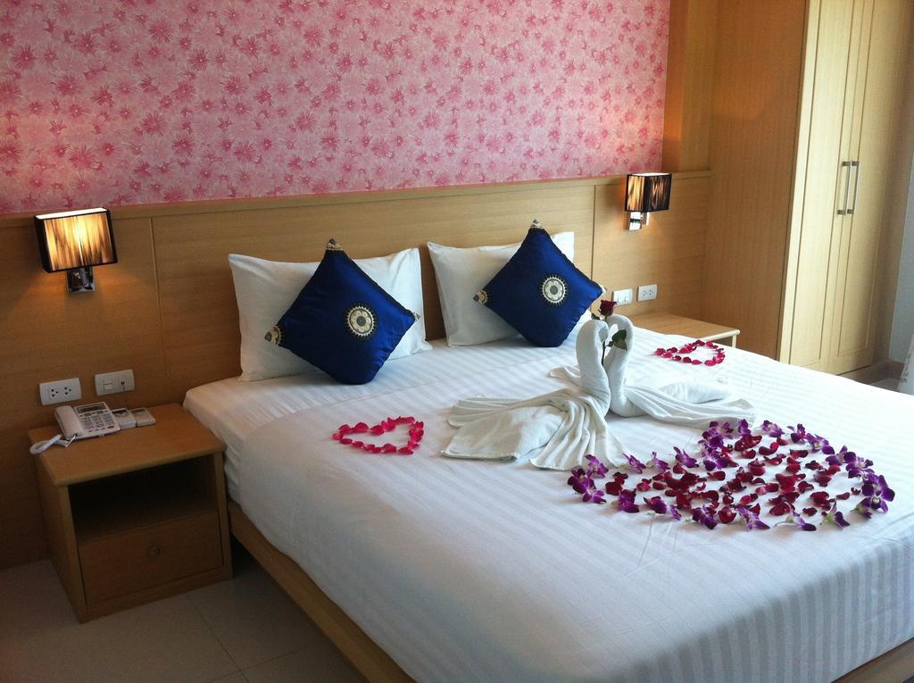 Green Harbor Hotel & Service Apartment Patong Zimmer foto