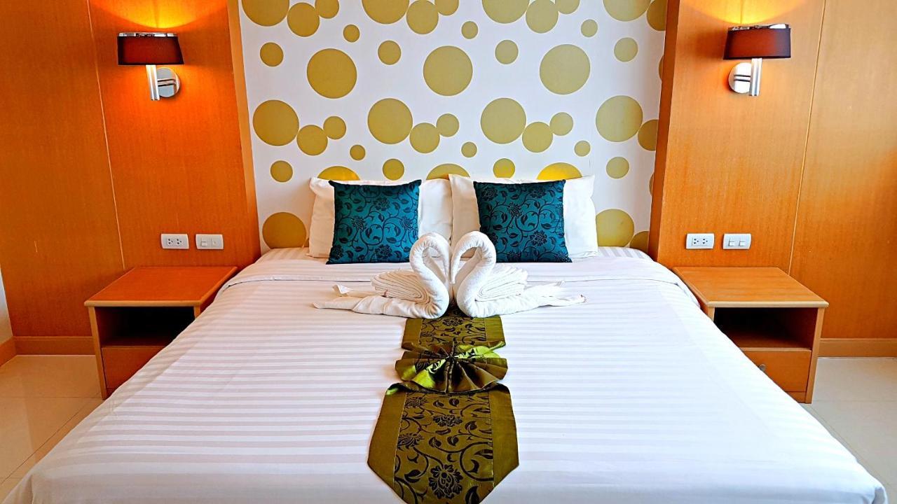 Green Harbor Hotel & Service Apartment Patong Exterior foto