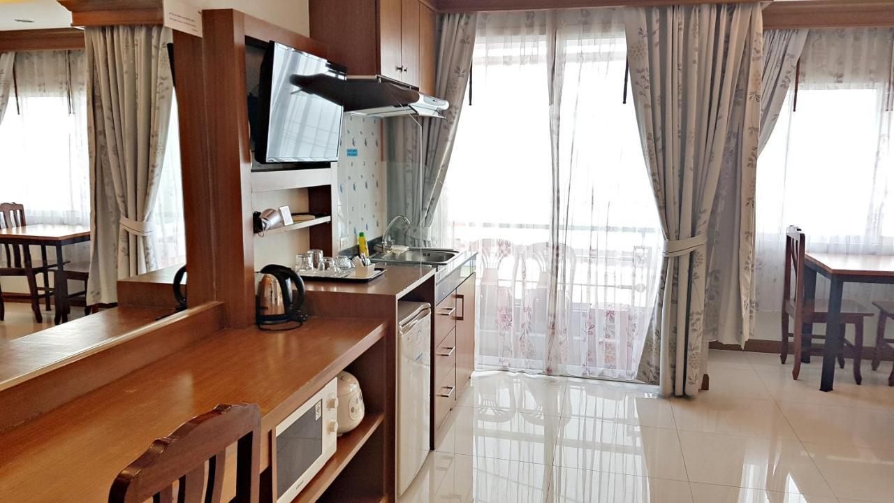 Green Harbor Hotel & Service Apartment Patong Exterior foto