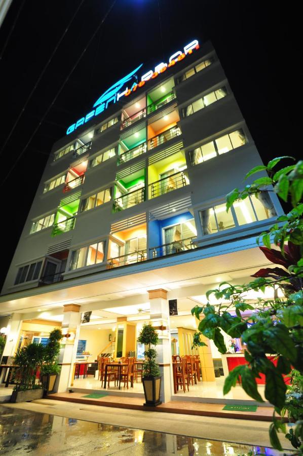 Green Harbor Hotel & Service Apartment Patong Exterior foto
