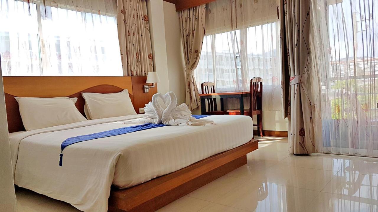 Green Harbor Hotel & Service Apartment Patong Exterior foto