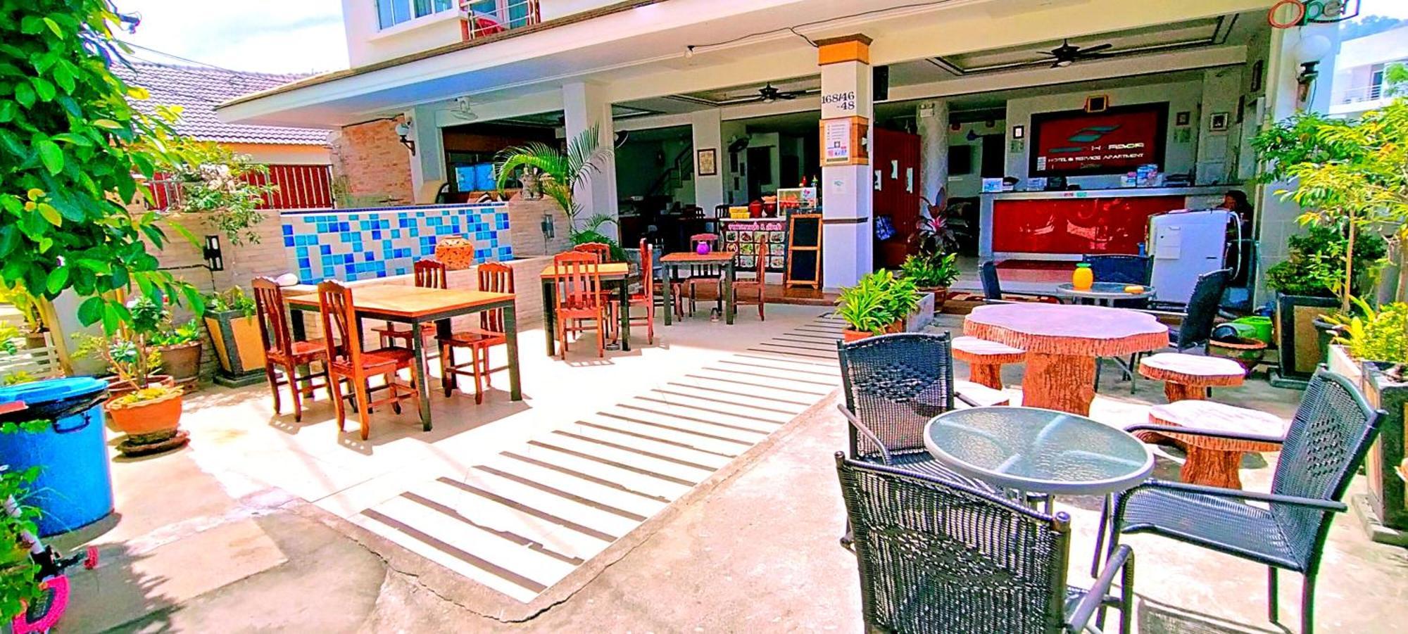 Green Harbor Hotel & Service Apartment Patong Exterior foto